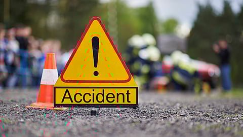 Dharavi Accident : 8 Year Old Boy died in Speeding Truck Collision