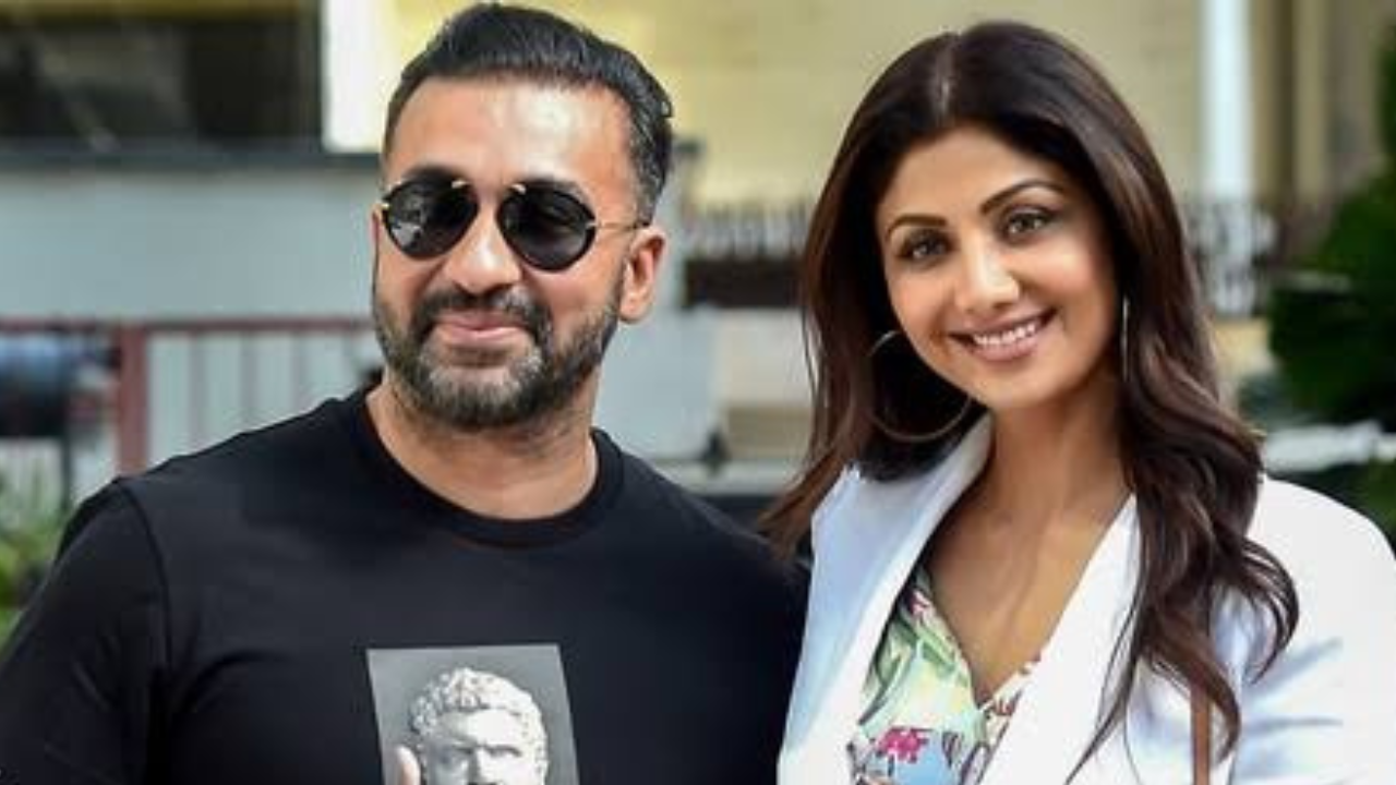 
Investigation of Actress Shilpa Shetty by Economic Offenses Ongoing, Hearing in High Court Today Regarding 'This'