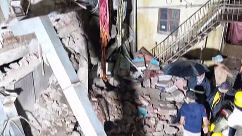 Building Collapses in Nashik, Six to Seven Injured