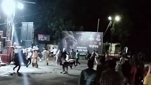 Stone Pelting Between Two Groups in Kolhapur