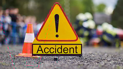 Terrible Accident at Pune’s Old Katraj Ghat; Two Dead, One Injured