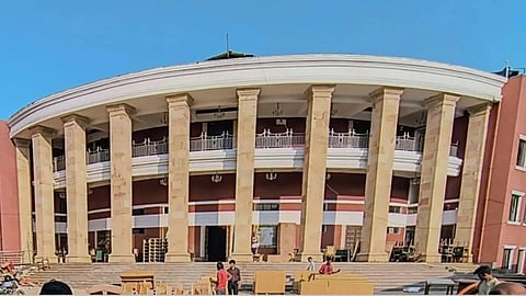 Nagpur Winter Session : Work on the Nagpur Winter Session Delayed..., Contractors Declare Non-cooperation