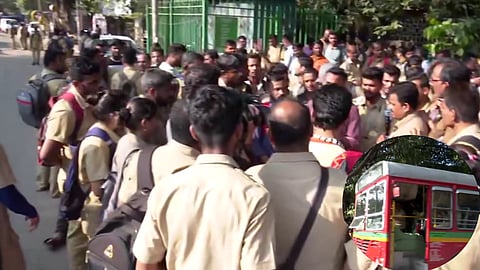 BEST Retire Employees Protest: Today, retired employees and officers of BEST are protesting 