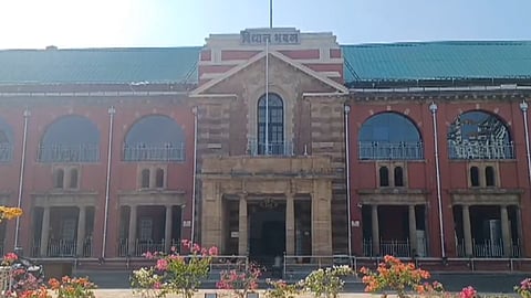 Maharashtra Winter Session: Today is the Second Day of the Winter Session; Opposition Likely to be Aggressive on Various Issues 
