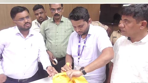 Kamothe Cash Seized: 17 lakh cash seized at Kamothe check post
