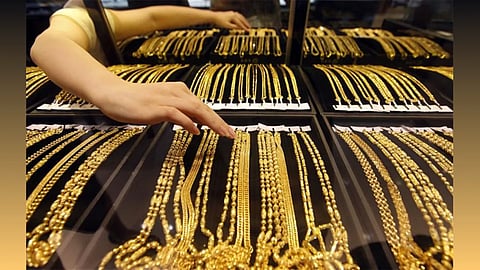 In the New Year, Gold and Silver Prices Soared; Check 22 and 24 Carat Rates Here