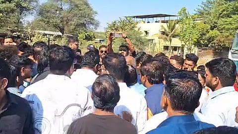 Nashik: Chaos at polling station in Deolali village of Nashik  