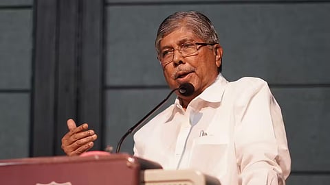 Chandrakant patil : 'BJP to win 90 seats, Shiv Sena 40 seats in Mumbai' Minister Chandrakant Patil expresses confidence...