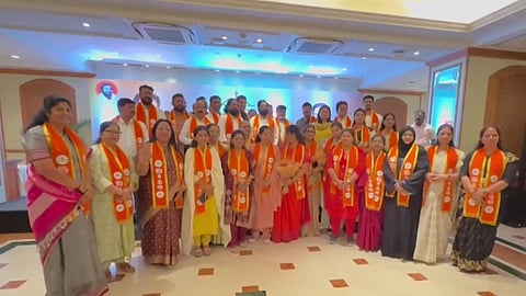 Shivsena: All Shiv Sena corporators will not go to Konkan Bhavan today; Orders to check out from the hotel by 10 o'clock today 