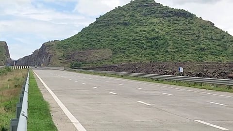 Samruddhi Highway Faces Traffic Block Again