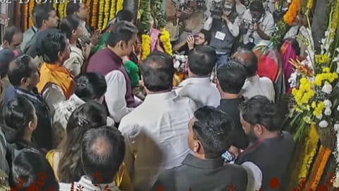 Chhatrapati Shivaji Maharaj : 396th Shivaji Jayanti with Enthusiasm; Shiv Garjana Resonates Across the State from Shivneri!