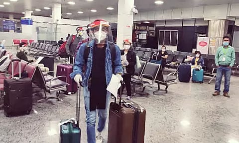 Spain cyclist stranded in Assam amid lockdown enjoys rural life in Sivasagar