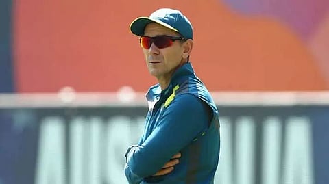 Avoid social media, says Australia coach Justin Langer