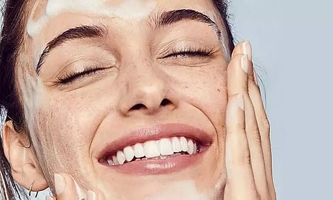 Want a glowing skin? Follow this daily skin care routine