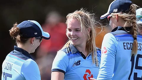 England secure comprehensive 8-wicket win over New Zealand