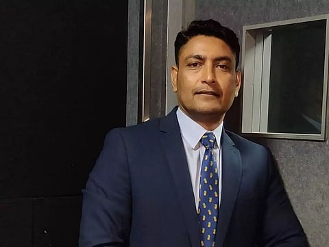 Choice should be between Agarwal, Rahul: Deep Dasgupta