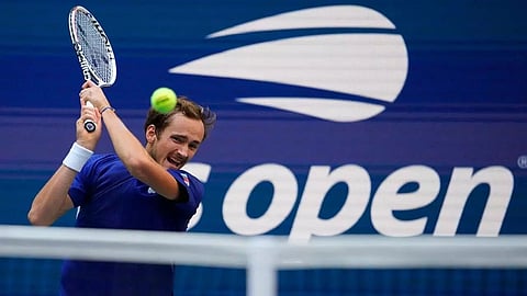 Daniil Medvedev books final berth