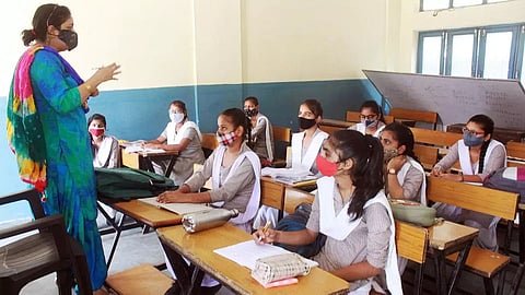 Schools In Delhi To Reopen For All Classes From November 01