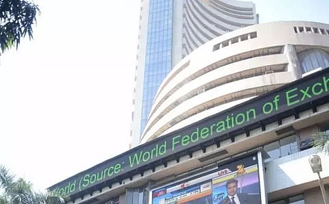 FIIs selling, macro-data dampen indices; Sensex down over 500 pts