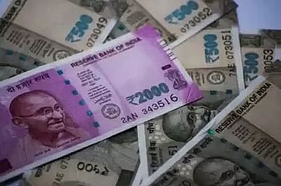 Bajaj Auto to invest Rs 300 cr for new EV making unit