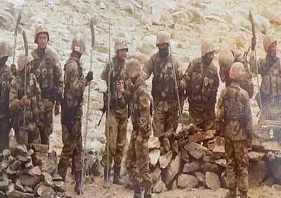 Chinese soldiers threw stones at Vietnamese at border fence, Ha Giang province