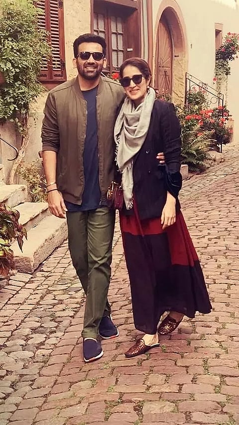 Some beautiful Love Stories of Bollywood Divas and Indian Cricketers