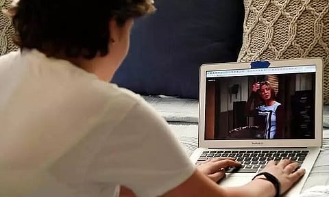 Addiction to Online Streaming Affects Health; Experts Advise Balance