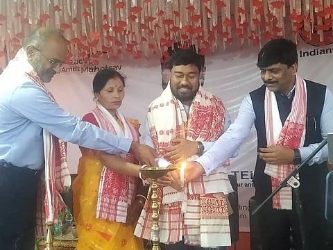 Union Minister Rameswar Teli visits Nishika Roadline LPG bottling plant