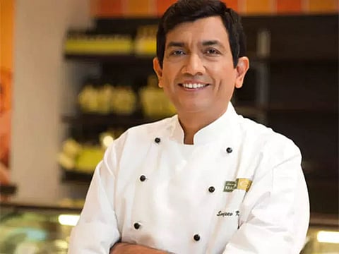 Assam: Chef Sanjeev Kapoor Provides 1200 Free Meals To Flood-Hit People