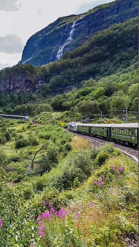 10 Beautiful places to travel to in indian railways' vistadome coaches