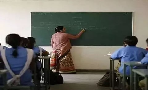 Classrooms to now have teachers' photos in State