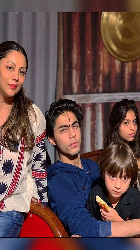 KNOW THE EDUCATION QUALIFICATIONS OF SRK FAMILY