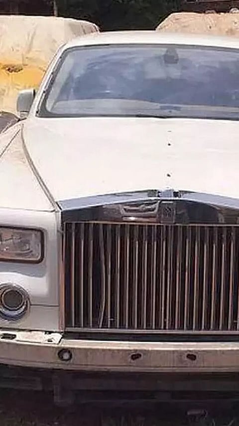5 Abandoned Rolls Royce Luxury Sedans in India