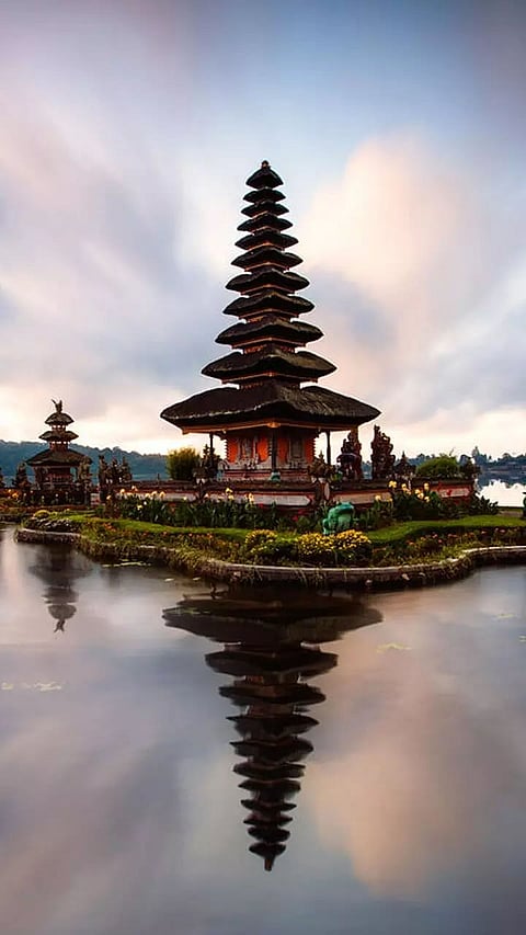 You Can Travel In These Countries With The Indian Rupee, But There Are Limits