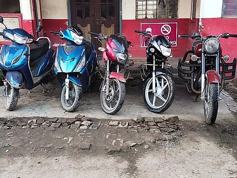 Fatasil Ambari police arrested 4 bikes thieves