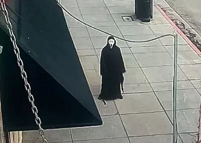 Ghostface sightings on streets orchestrated by ‘Scream VI’ team prompt 911 calls