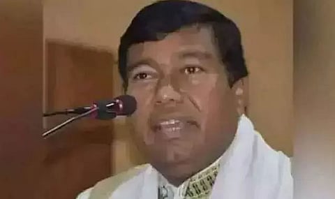 Union Minister Rameswar Teli takes stock of erosion in Dibrugarh