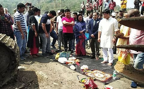 NCHAC CEM Debolal Gorlosa attends bhumi pujan of construction of 4-lane road