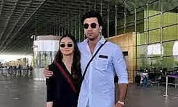 Star Ranbir Kapoor's new look gets papparazi praise