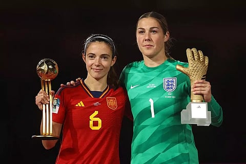Earps wins Golden Glove, Bonmati lifts Best Player award