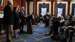 US Congress avoids government shutdown in last-minute deal