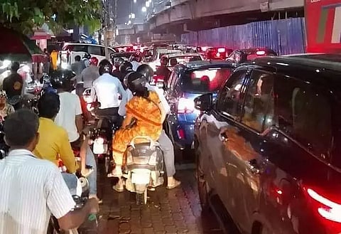 Public demand manual traffic police to control accidents in Guwahati