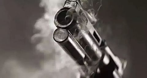 Police open fire in air after mob tries to snatch arms in Imphal