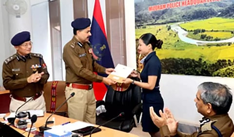Mizoram Police reward IndiGo staffer for helping police in seizure of drugs