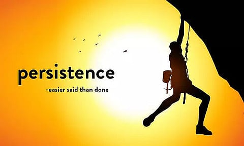 Resolutions and persistence