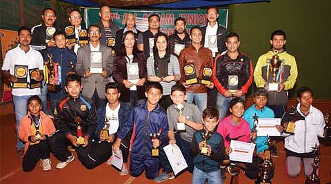 Bayern pip Frankfurt, Leipzig held in Bundesliga