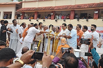 Mein calls for bracing the spirit of 'unity in diversity'