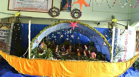 Picnickers throng Bhairabkunda