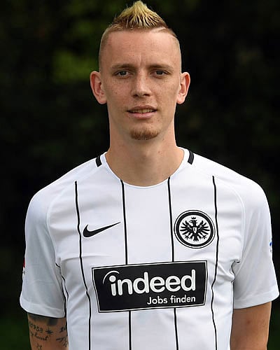 Dortmund sign Frankfurt’s Wolf