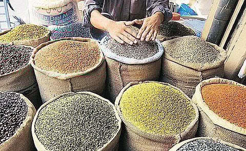 বস্তুৰ আকাশলংঘী দাম কিন্তু সংশ্লিষ্ট বিভাগৰ বিকলাংগ ঘোঁৰাৰ  অৱস্থা